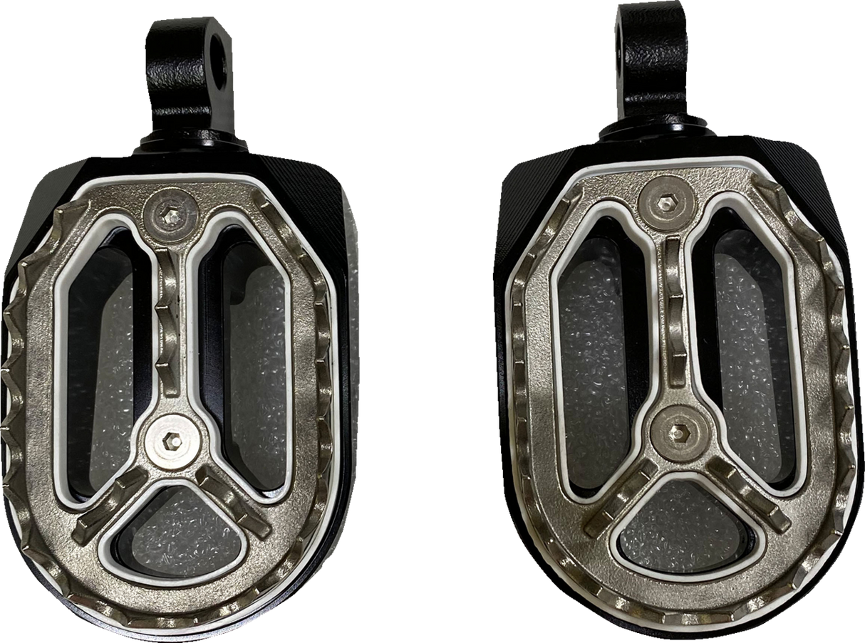 Qualifier Foot Pegs