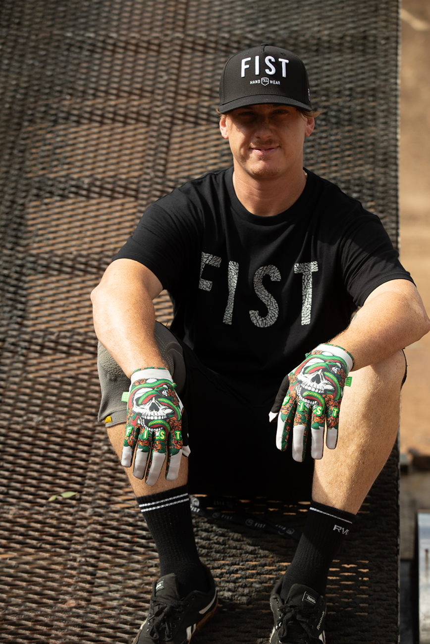 Strapped Poison Gloves