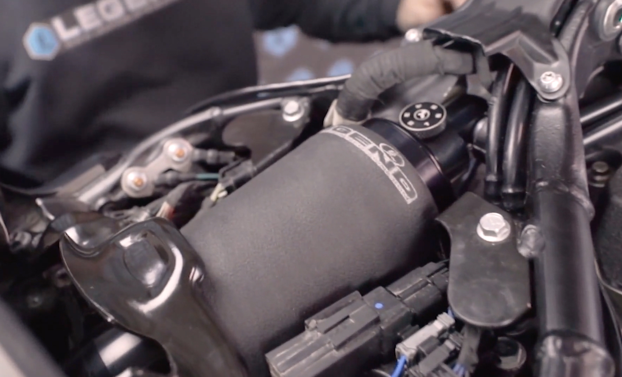 Air-A M-Eight Softail Air Suspension