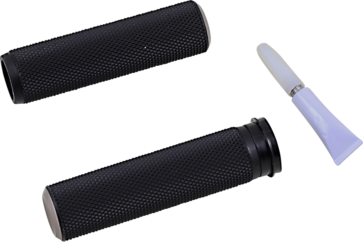 Knurled Grips