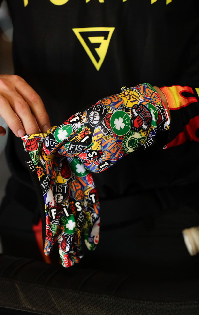 Strapped Hard Court Gloves