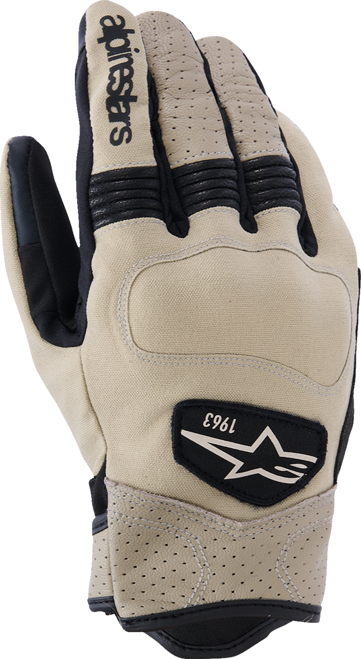 Tracker Gloves