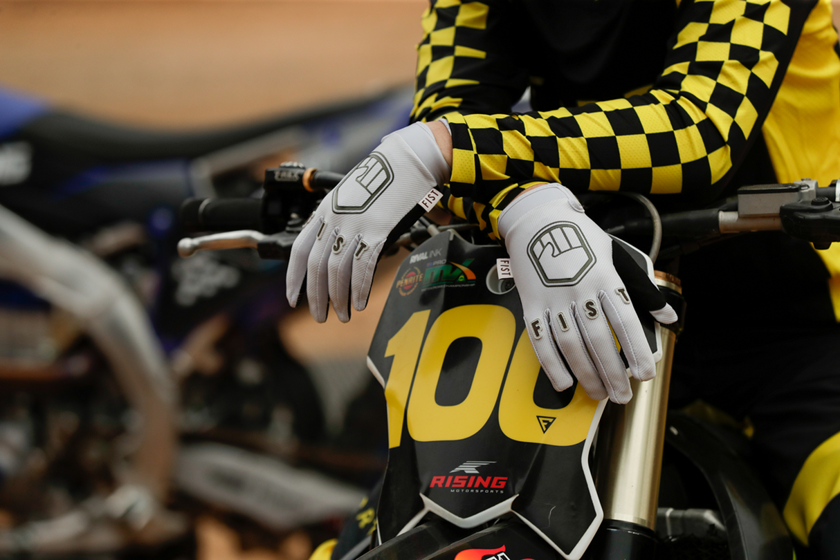 Strapped Stocker Gloves