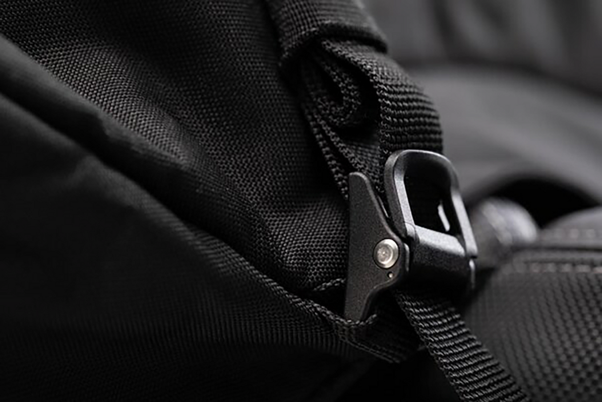 ION L Tail Bag