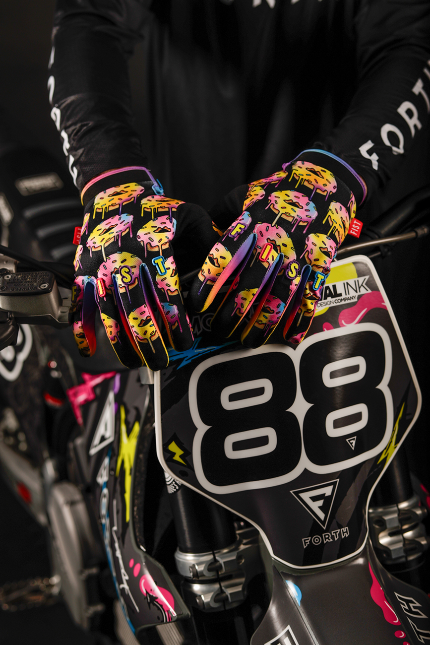 Strapped Caroline Buchanan Red Label Sprinkle Fades Gloves