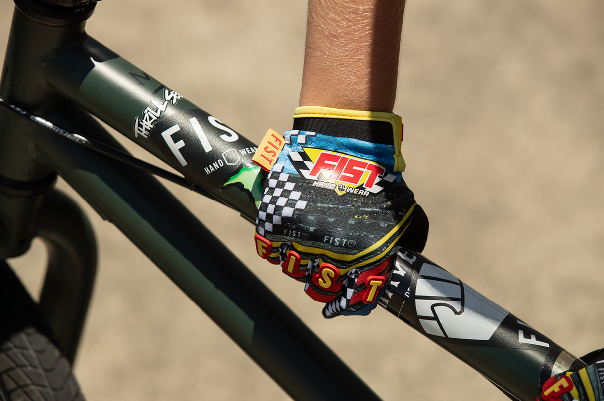Youth Strapped Speedway Gloves (Ages 8-14)