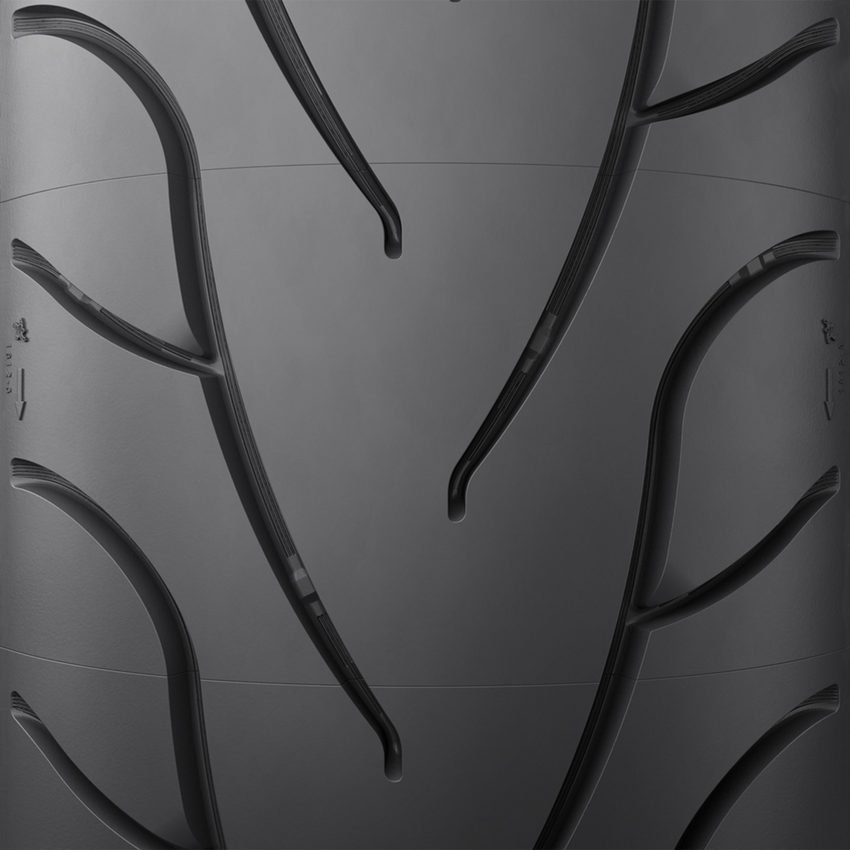 Commander II Reinforced Cruiser Tire