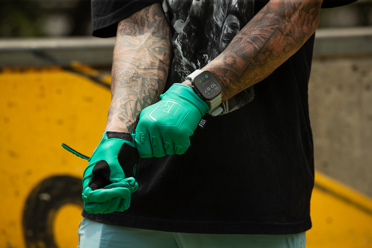 Strapped Stocker Jade Gloves