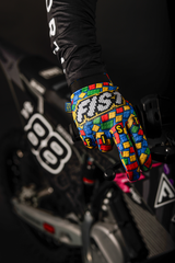 Strapped Build Gloves