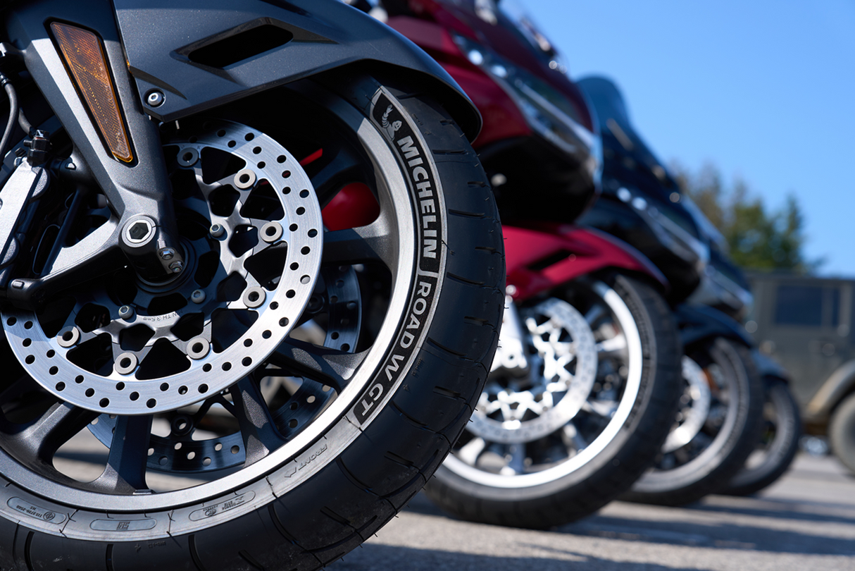 Road W GT Tire