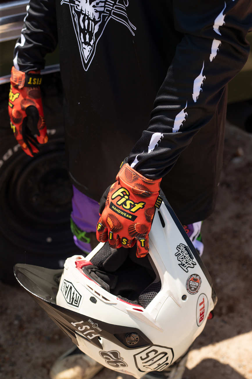 Strapped 100% Nuts Gloves