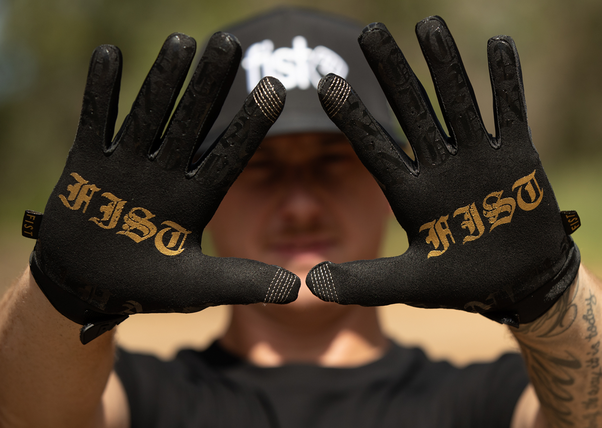 Strapped Hang On Gloves