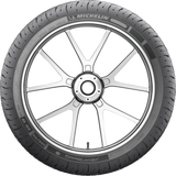 Pilot Road 4 Tire