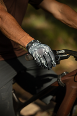 Strapped Brady Baker Lightning Gloves