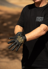 Strapped Hang On Gloves