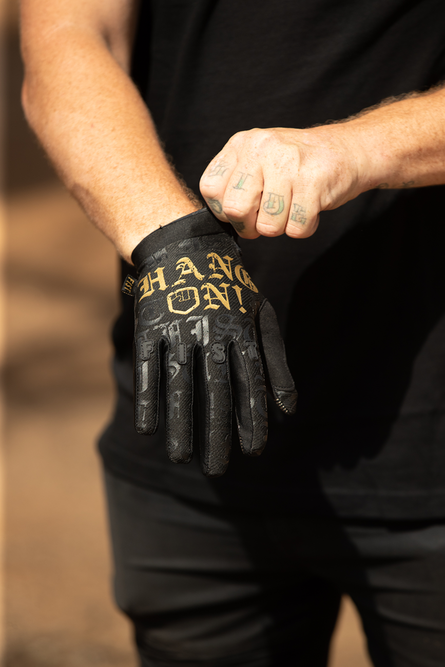 Strapped Hang On Gloves