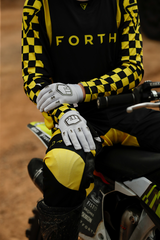 Strapped Stocker Gloves