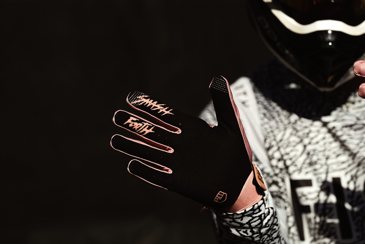 Strapped Earth Stocker Gloves