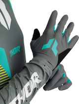 Women's Sportmode Iconic Gloves