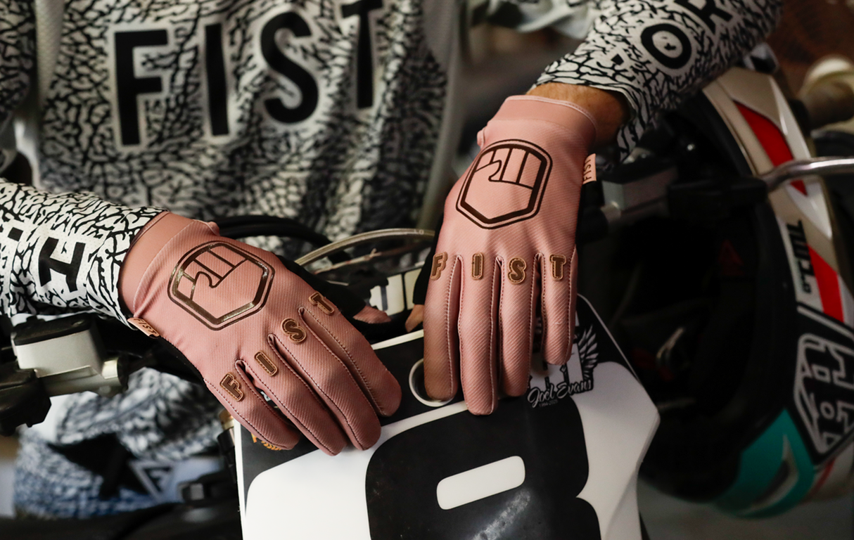 Strapped Earth Stocker Gloves