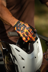 Strapped Stocker Tortoise Gloves