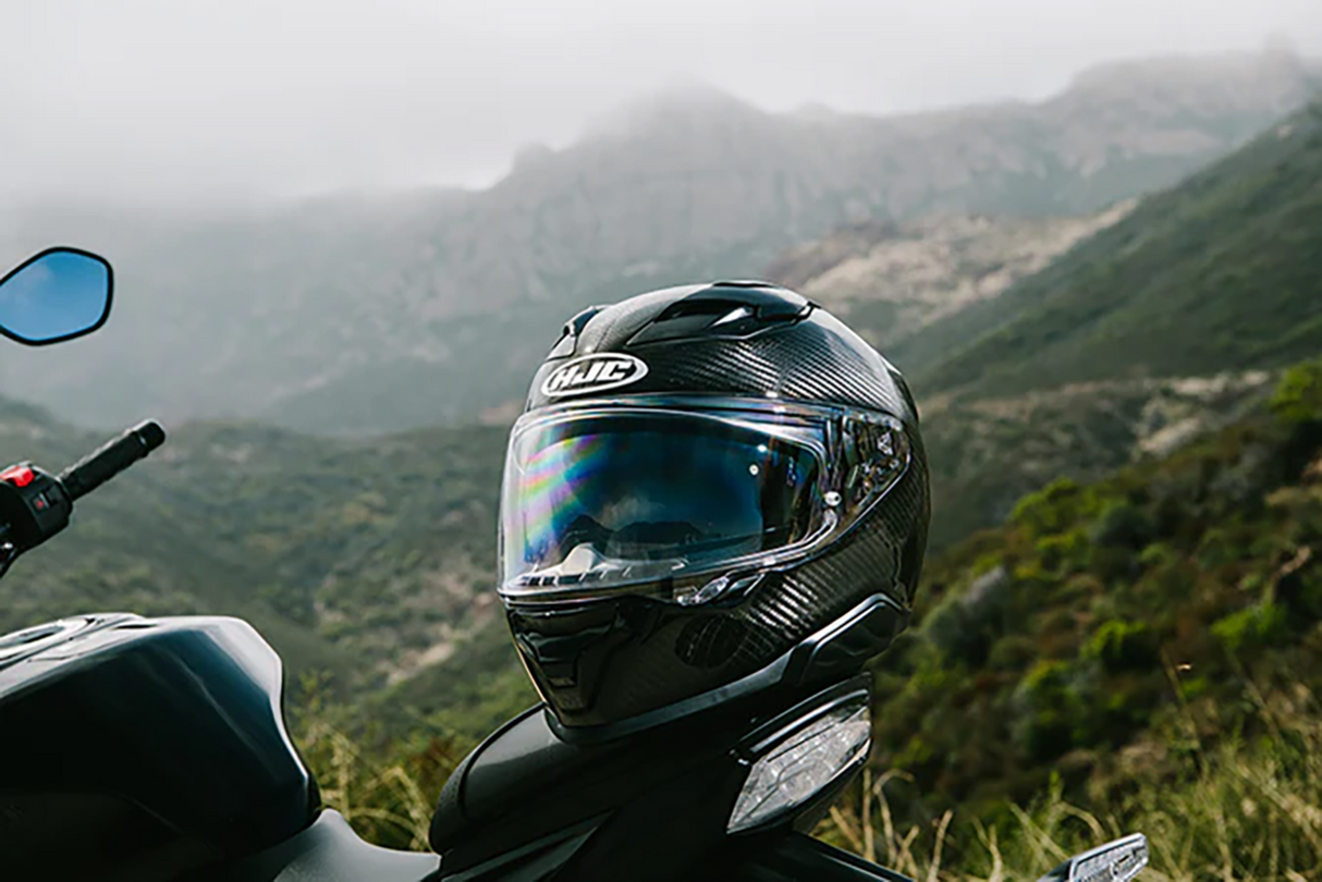 F71 Carbon Solid Helmet