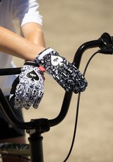 Youth Strapped R-Willy Ace Gloves (Ages 8-14)