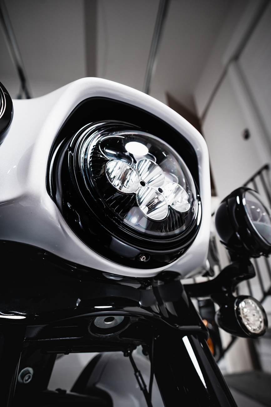 Shark Demon® 7” Round LED Headlight with Color Changing Backlight