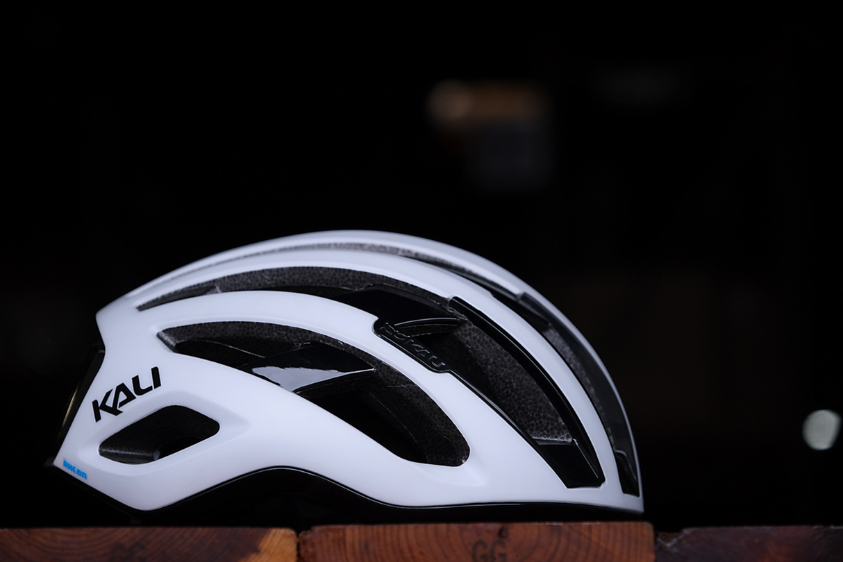 Uno Solid Bicycle Helmet