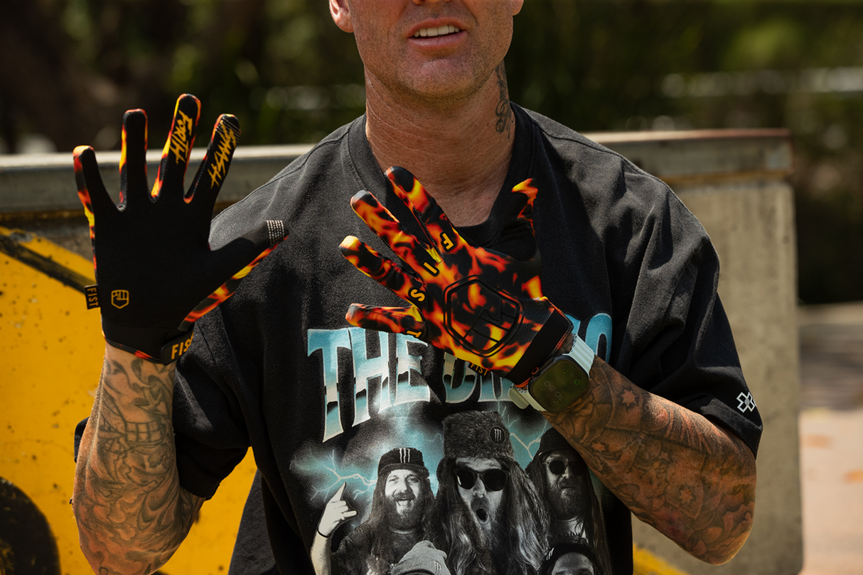 Strapped Stocker Tortoise Gloves