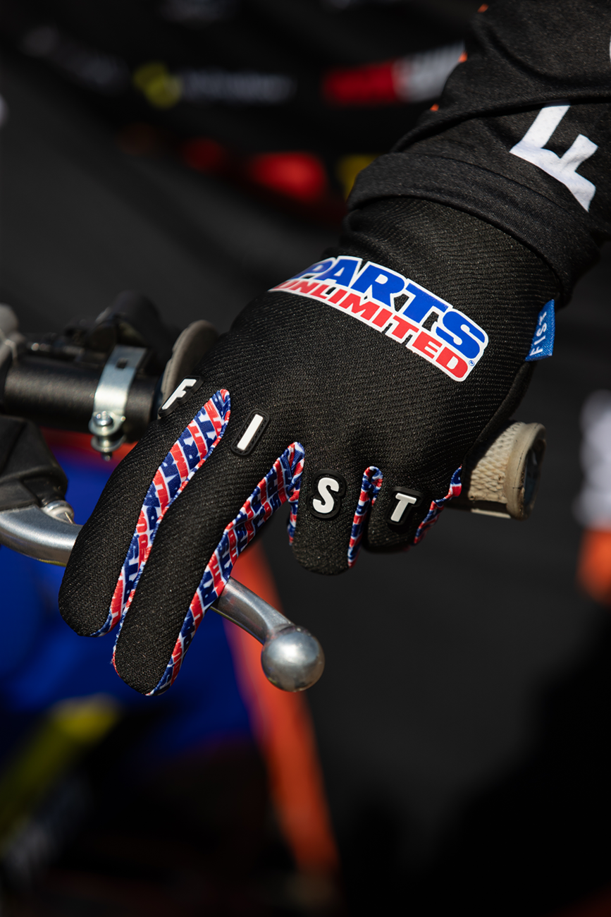 Parts Unlimited Gloves