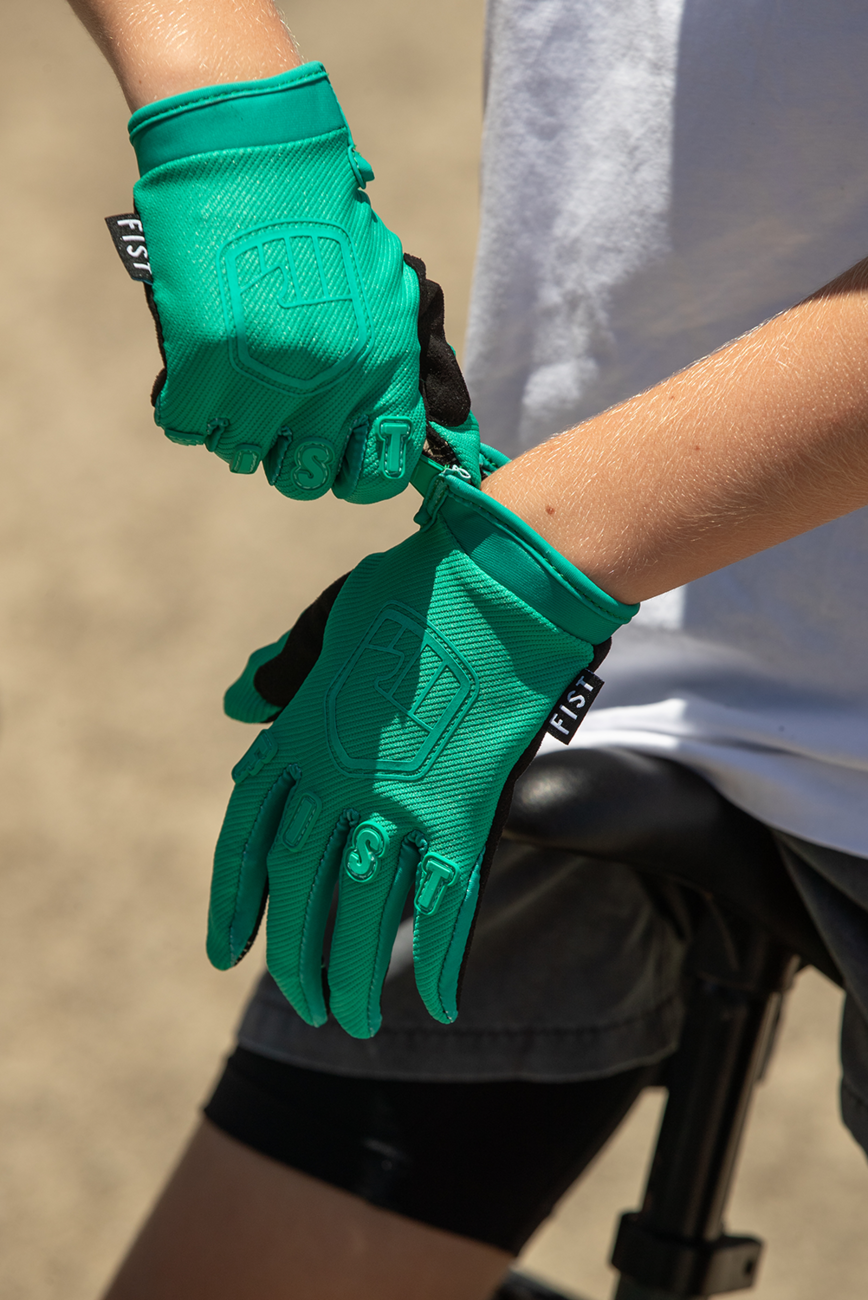 Youth Strapped Stocker Jade Gloves (Ages 8-14)