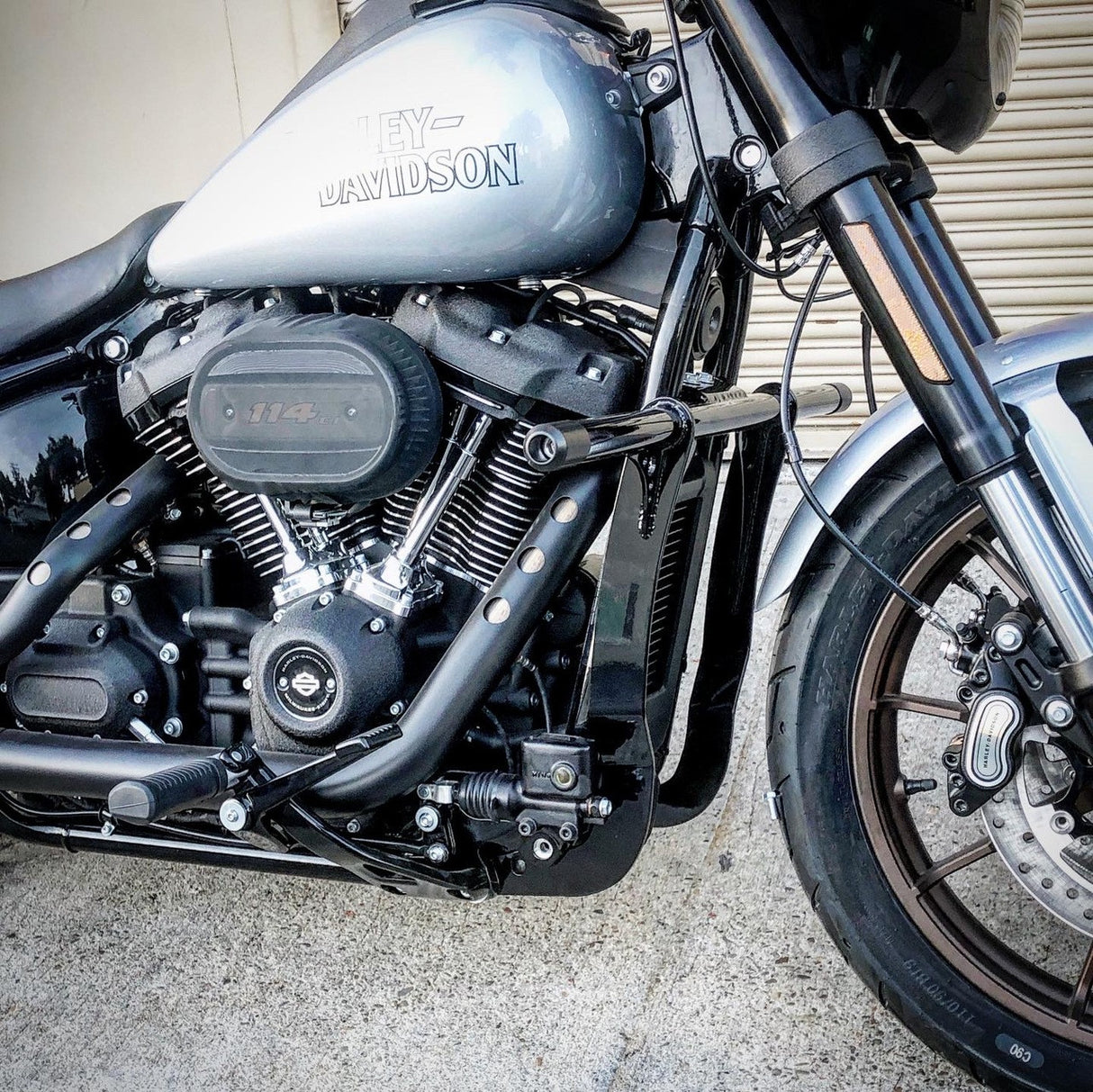 Performance 2018-Above Softail "High Bar" Crash Bar