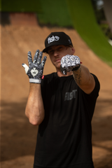 Strapped R-Willy Ace Gloves