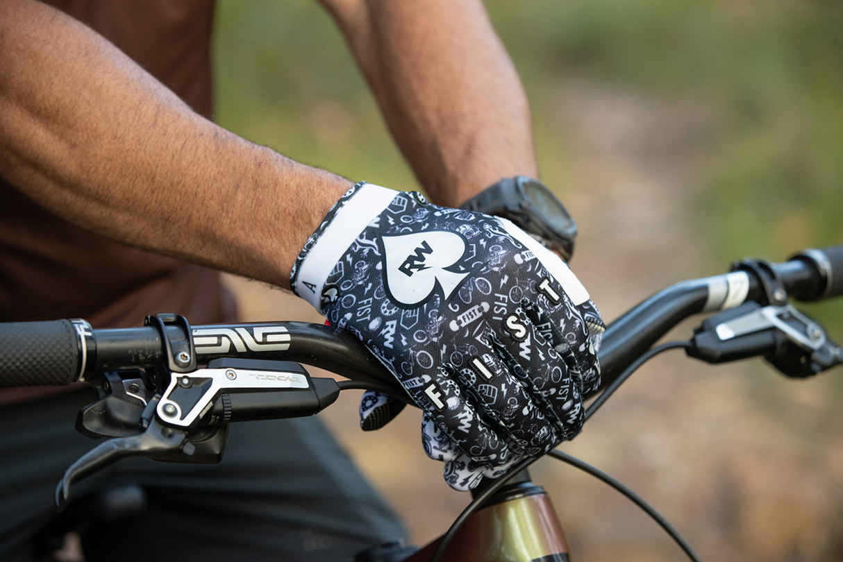 Strapped R-Willy Ace Gloves