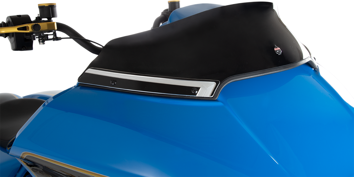 Windscreen Trim — Scallop