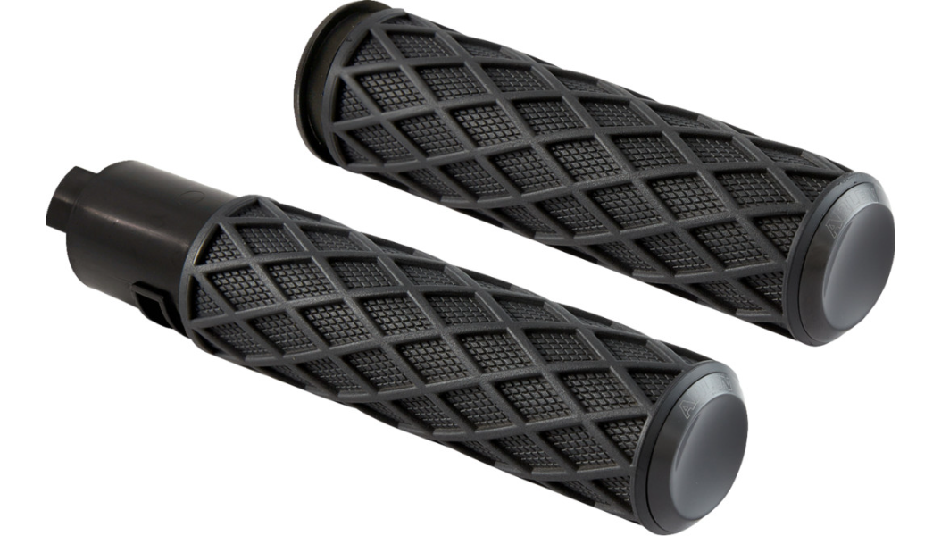 Diamond Grips, Black - 24-later FLHX / FLTRX